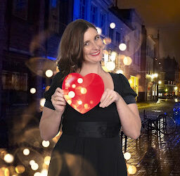Books, Chocolate and Wine with Victoria Pinder